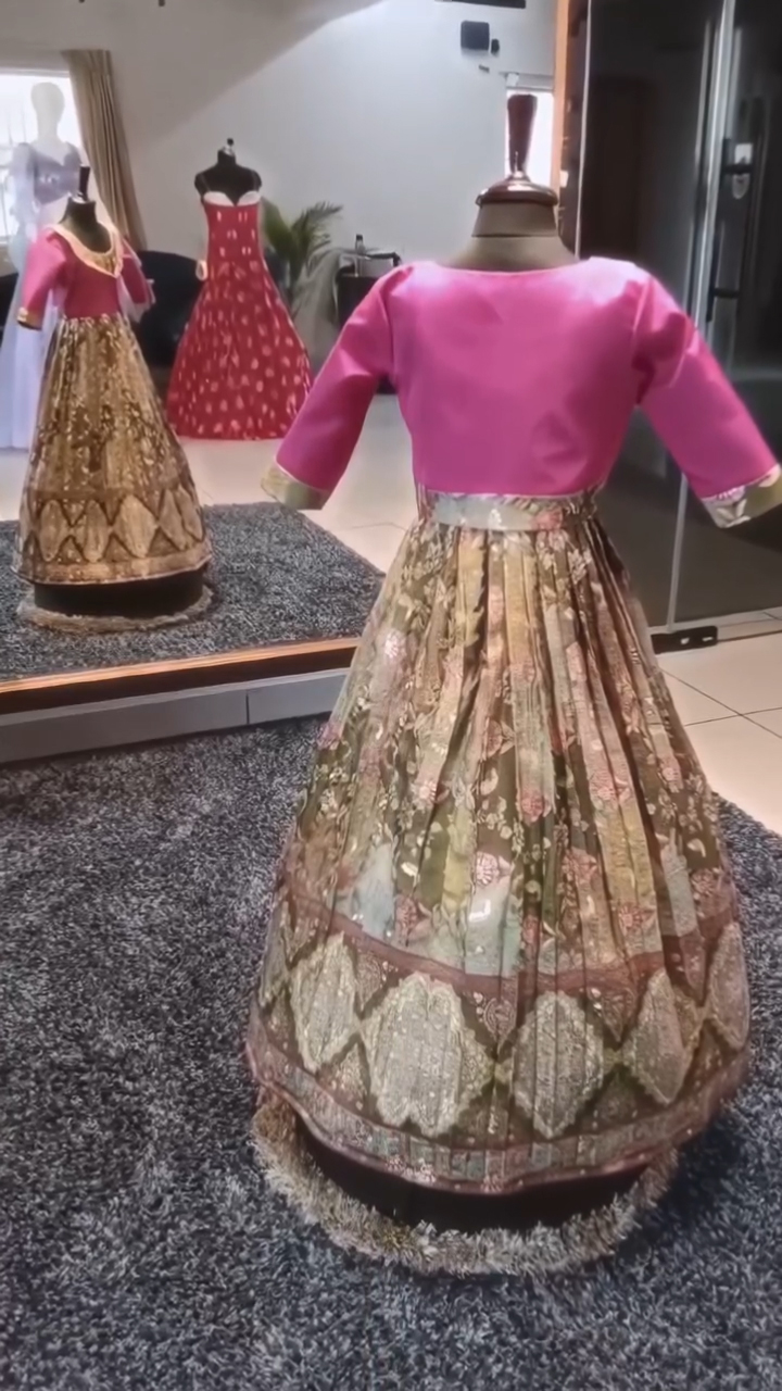 Aayra Design Studio | Traditional Gown Jacket