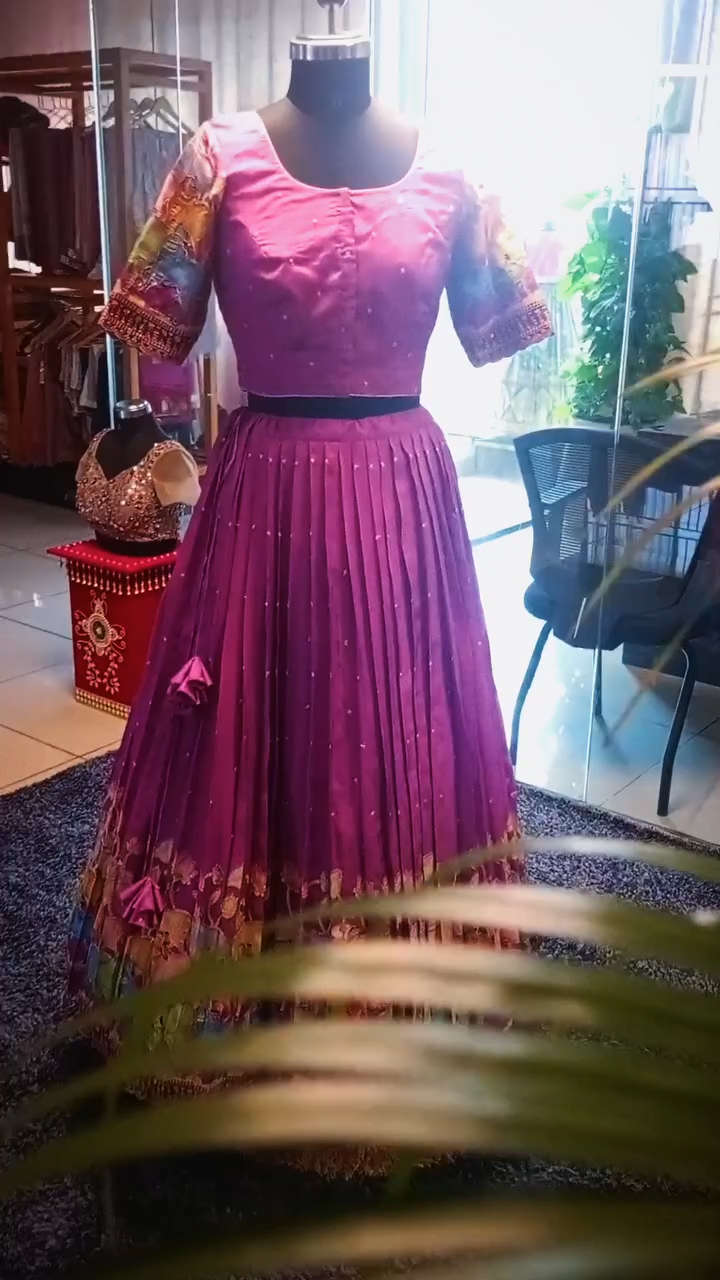 Aayra Design Studio | Lehenga in Pichwai Prints