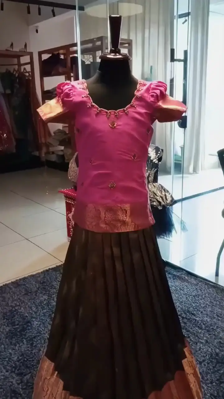 Traditional Pattu Pavadai